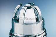 Свеча зажигания BOSCH 0 242 240 590