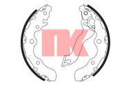 Комлект тормозных накладок NK 2735815