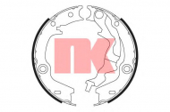Комлект тормозных накладок NK 2735817