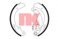 Комлект тормозных накладок NK 2736326
