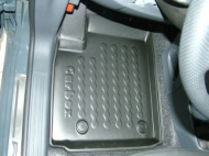 Резиновый коврик CARBOX 40-2555