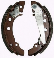 Комлект тормозных накладок DENCKERMANN B120087
