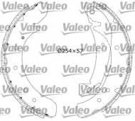 Комлект тормозных накладок VALEO 562627