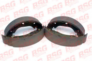 Комлект тормозных накладок BSG BSG 30-205-006