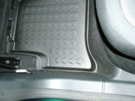 Резиновый коврик CARBOX 42-1830