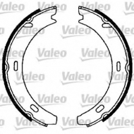 Комлект тормозных накладок VALEO 562726