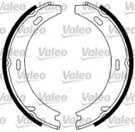 Комлект тормозных накладок VALEO 562807