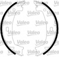 Комлект тормозных накладок VALEO 562808