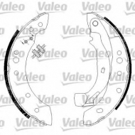 Комлект тормозных накладок VALEO 554726