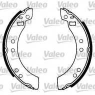 Комлект тормозных накладок VALEO 562945