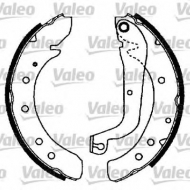 Комлект тормозных накладок VALEO 554582