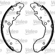 Комлект тормозных накладок VALEO 562755