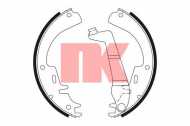 Комлект тормозных накладок NK 2736225