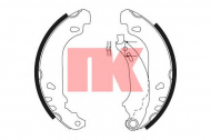 Комлект тормозных накладок NK 2739637