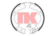 Комлект тормозных накладок NK 2744646