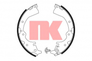 Комлект тормозных накладок NK 2745426