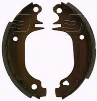 Комлект тормозных накладок DENCKERMANN B120068