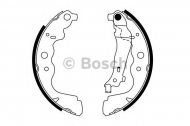 Комлект тормозных накладок BOSCH 0 986 487 754