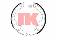 Комлект тормозных накладок NK 2725618