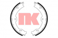 Комлект тормозных накладок NK 2733765
