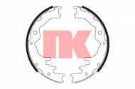 Комлект тормозных накладок NK 2732526