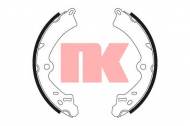 Комлект тормозных накладок NK 2752473