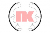 Комлект тормозных накладок NK 2735668