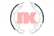 Комлект тормозных накладок NK 2748242