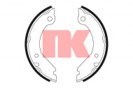 Комлект тормозных накладок NK 2748277