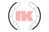 Комлект тормозных накладок NK 2747275