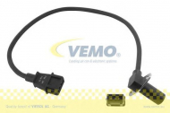 Датчик VEMO V24-72-0066