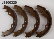 Комлект тормозных накладок NIPPARTS J3500320