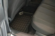 Резиновый коврик CARBOX 42-1754