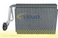 Испаритель VEMO V30-65-0029
