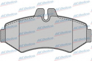 Комплект тормозных колодок ACDelco AC679781D