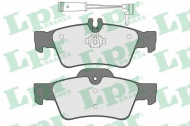 Комплект тормозных колодок LPR 05P1232A