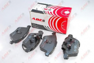 Комплект тормозных колодок ABE C1A041ABE