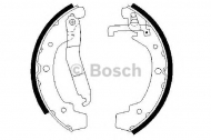 Комлект тормозных накладок BOSCH 0 986 487 318