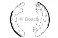 Комлект тормозных накладок BOSCH 0 986 487 561