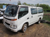 TOYOTA DYNA автобус (LY1_, _H8_)