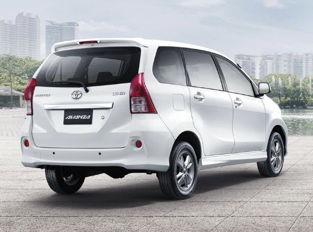 TOYOTA AVANZA (F65_)