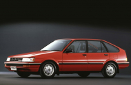 TOYOTA COROLLA Liftback (_E8_)