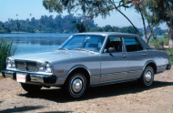 TOYOTA CRESSIDA седан (RX3_)