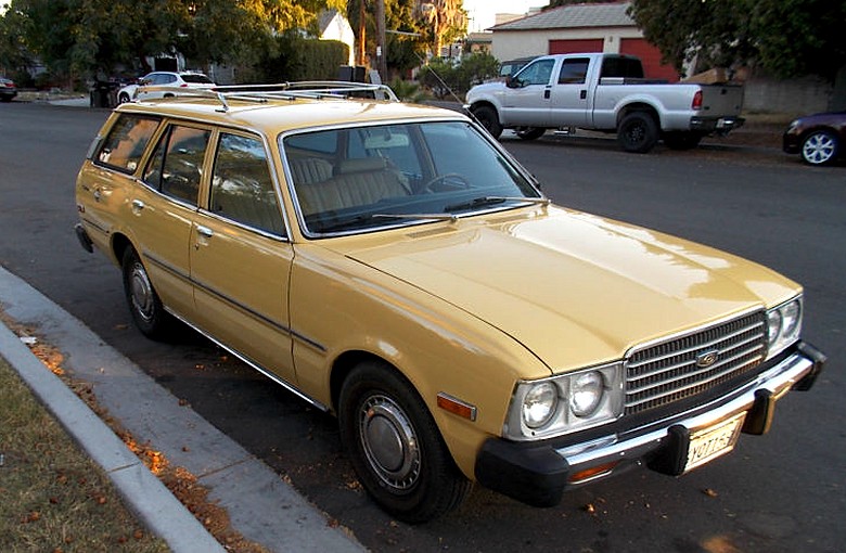 TOYOTA CORONA универсал (RT118)