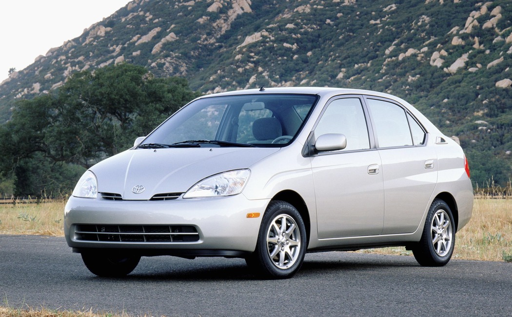 TOYOTA PRIUS седан (NHW11_)