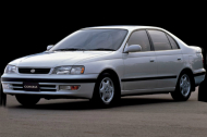 TOYOTA CORONA седан