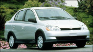 TOYOTA ECHO седан