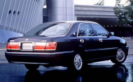 TOYOTA ROYAL седан (JZS17_)