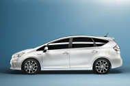 TOYOTA PRIUS ALPHA (ZVW4_)