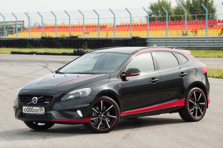 VOLVO V40 хетчбек